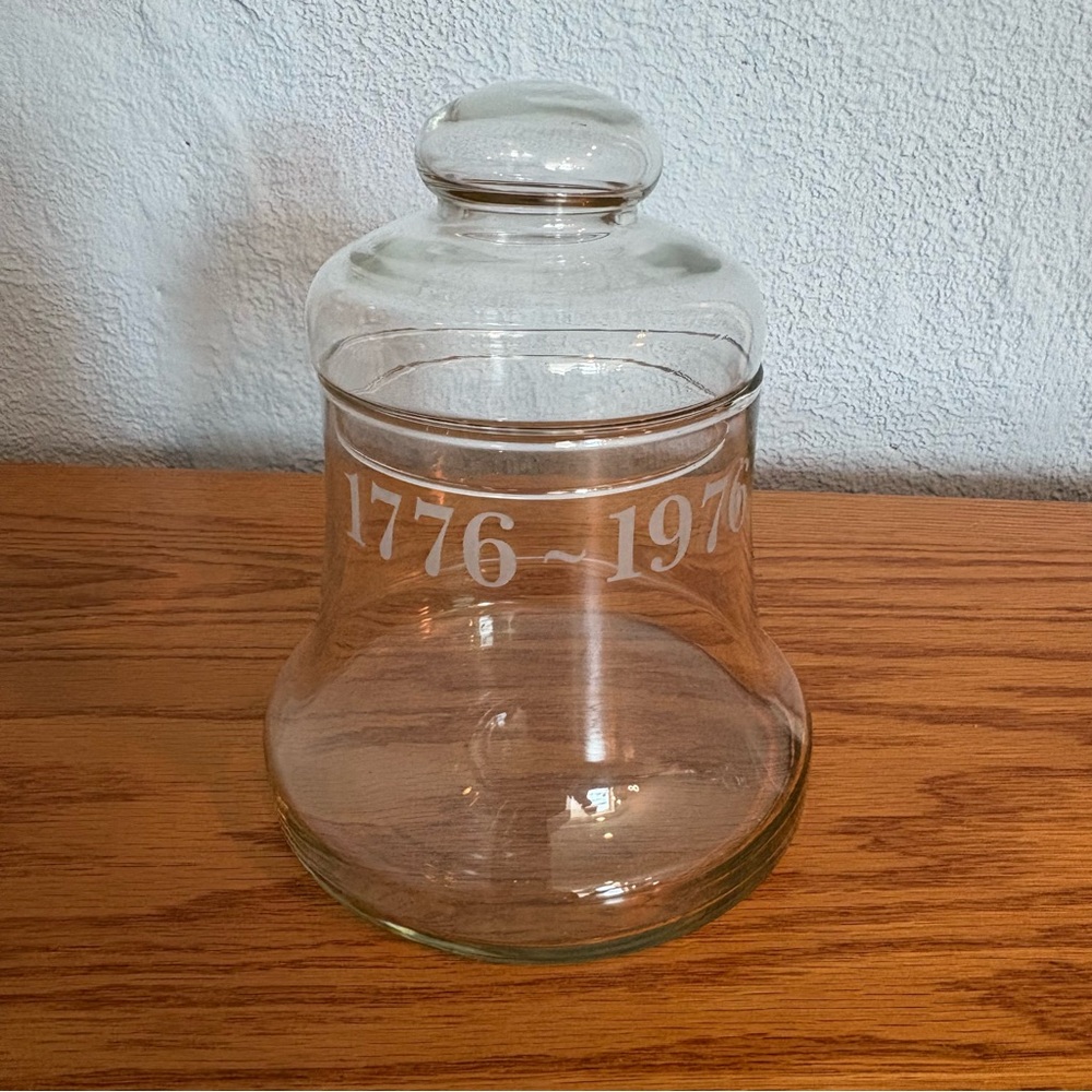 Vintage Liberty Bell 1776-1976 Bicentennial Apothecary Storage Candy/Cookie Jar